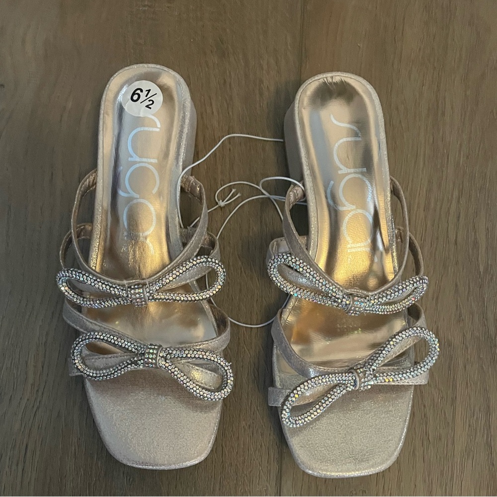 Suga Rhinestone Bow Heels NWOT